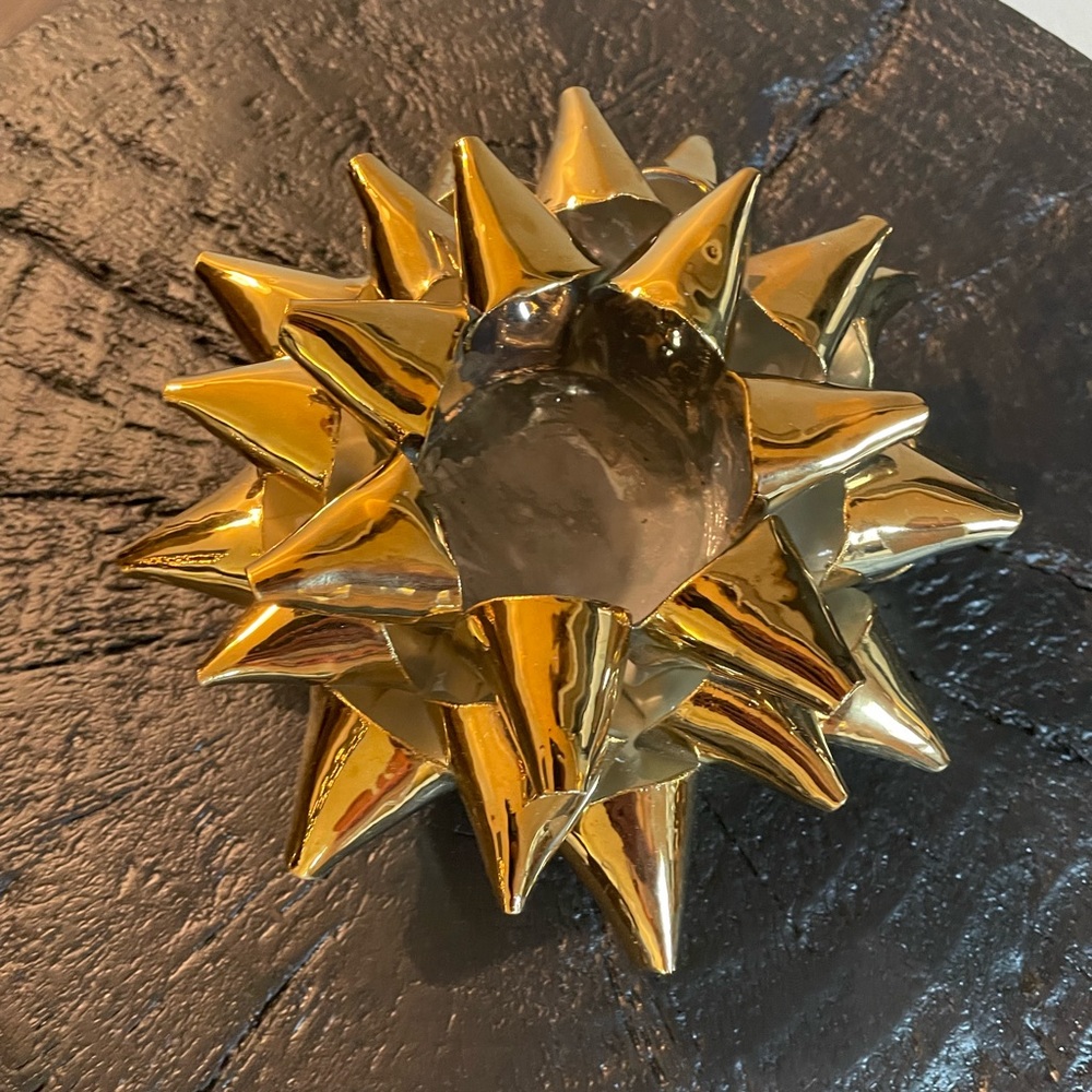 Emily + Meritt Gold Bow Tea Light - Picture 3 of 6